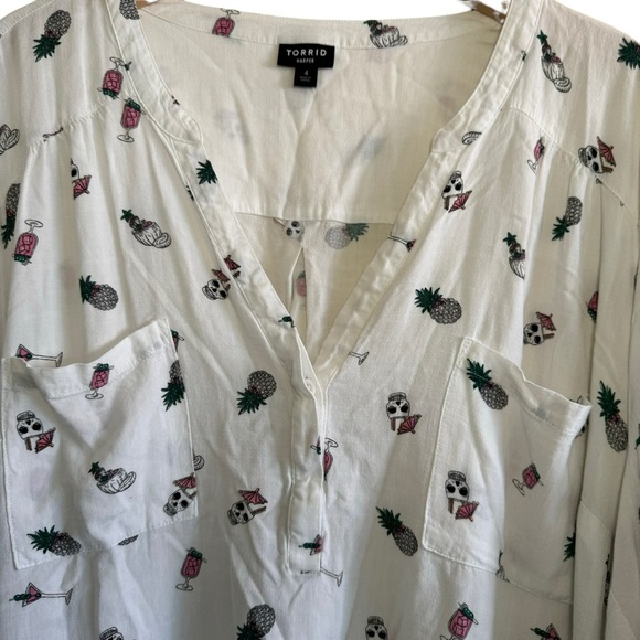 TORRID Harper Pullover Blouse - Happy Hour White - Picture 5 of 8